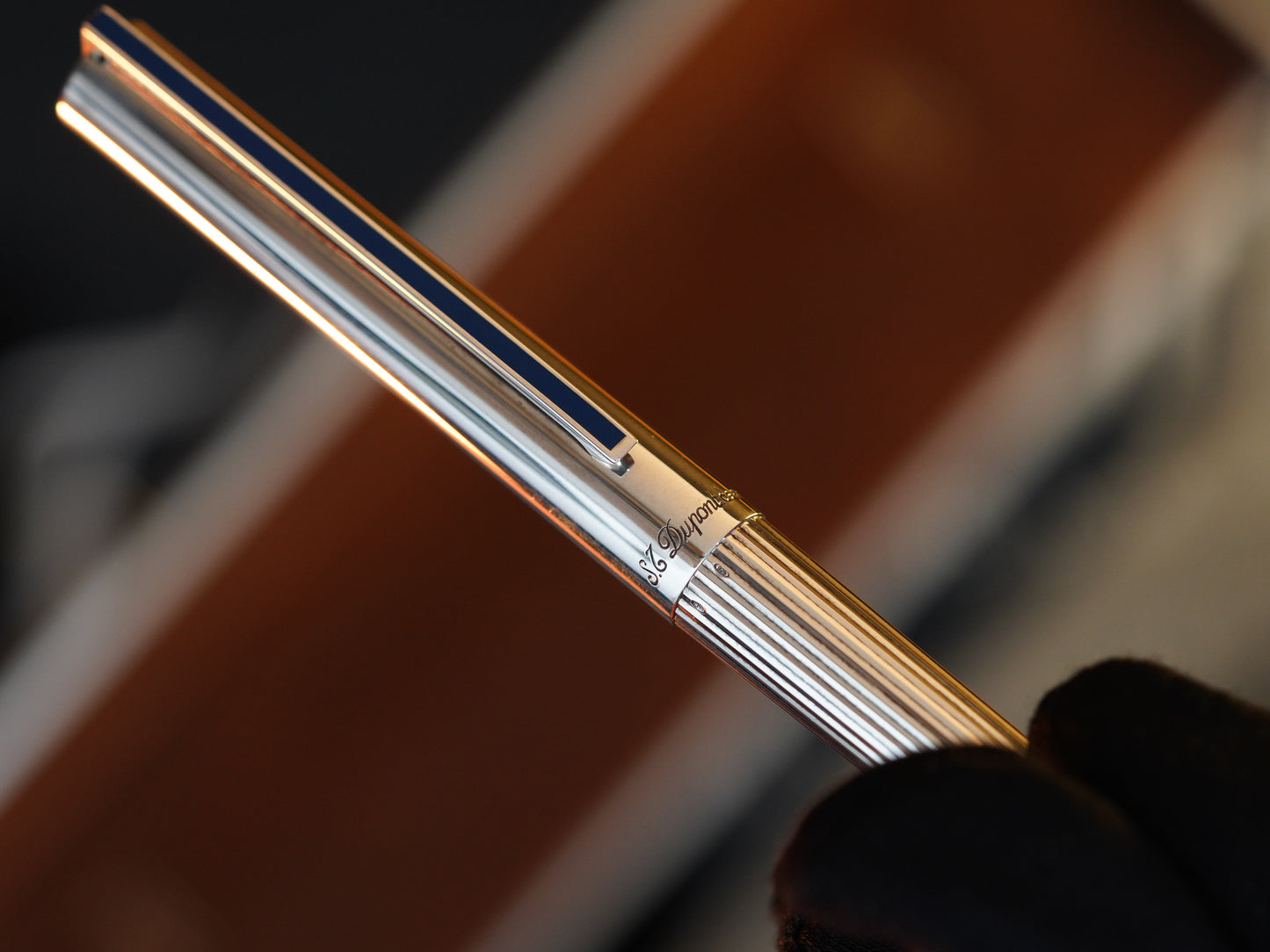 Vintage 1970 S.T. Dupont Luxury Fountain Pen – Solid 925 Sterling Silver - 18K Solid Gold Nib - Vertical Line