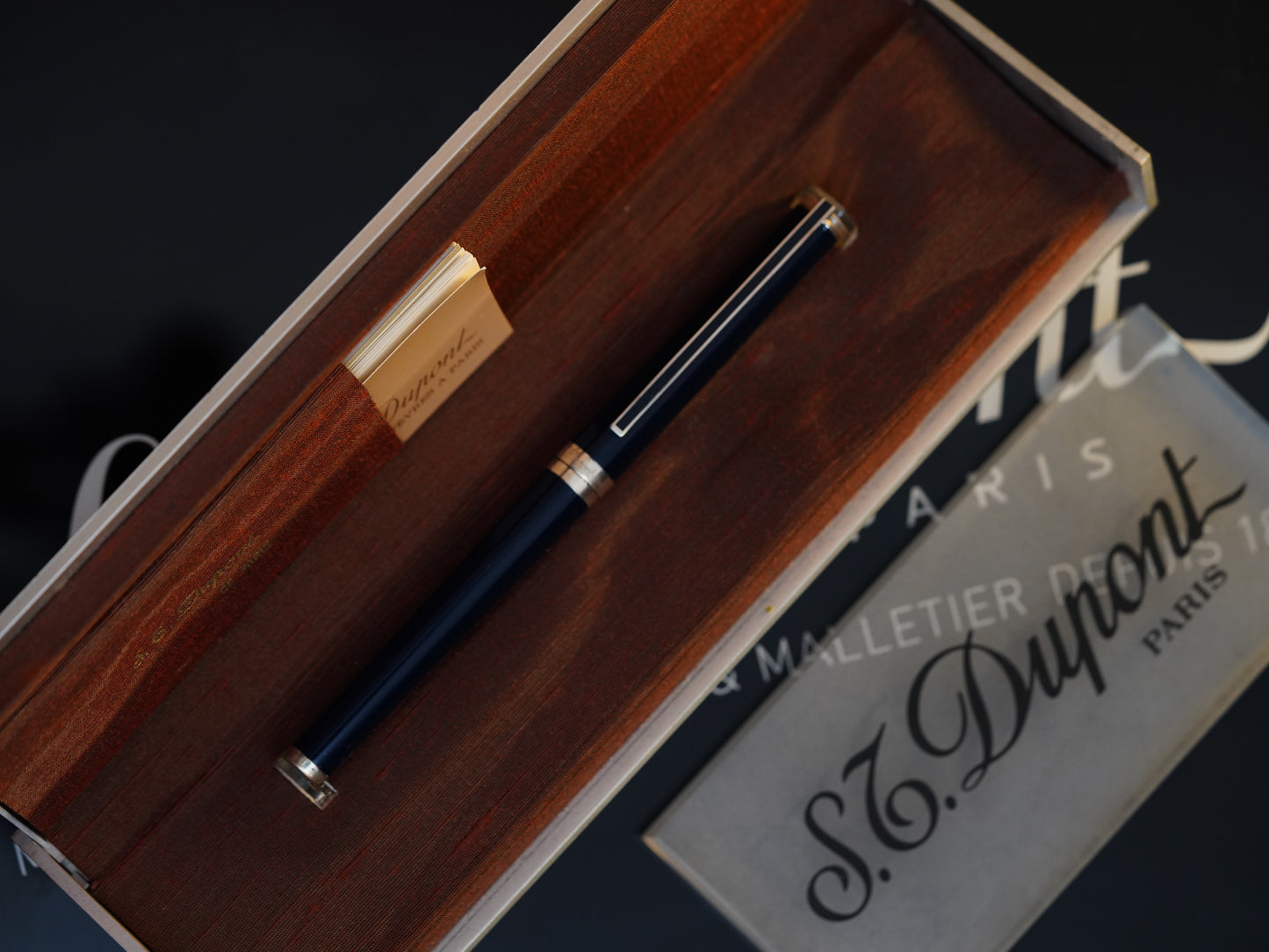 Vintage 1970 S.T. Dupont Fountain Pen – 925 Sterling Silver & Natural Lacquer – 18K Solid Gold Nib – Luxury Collectible