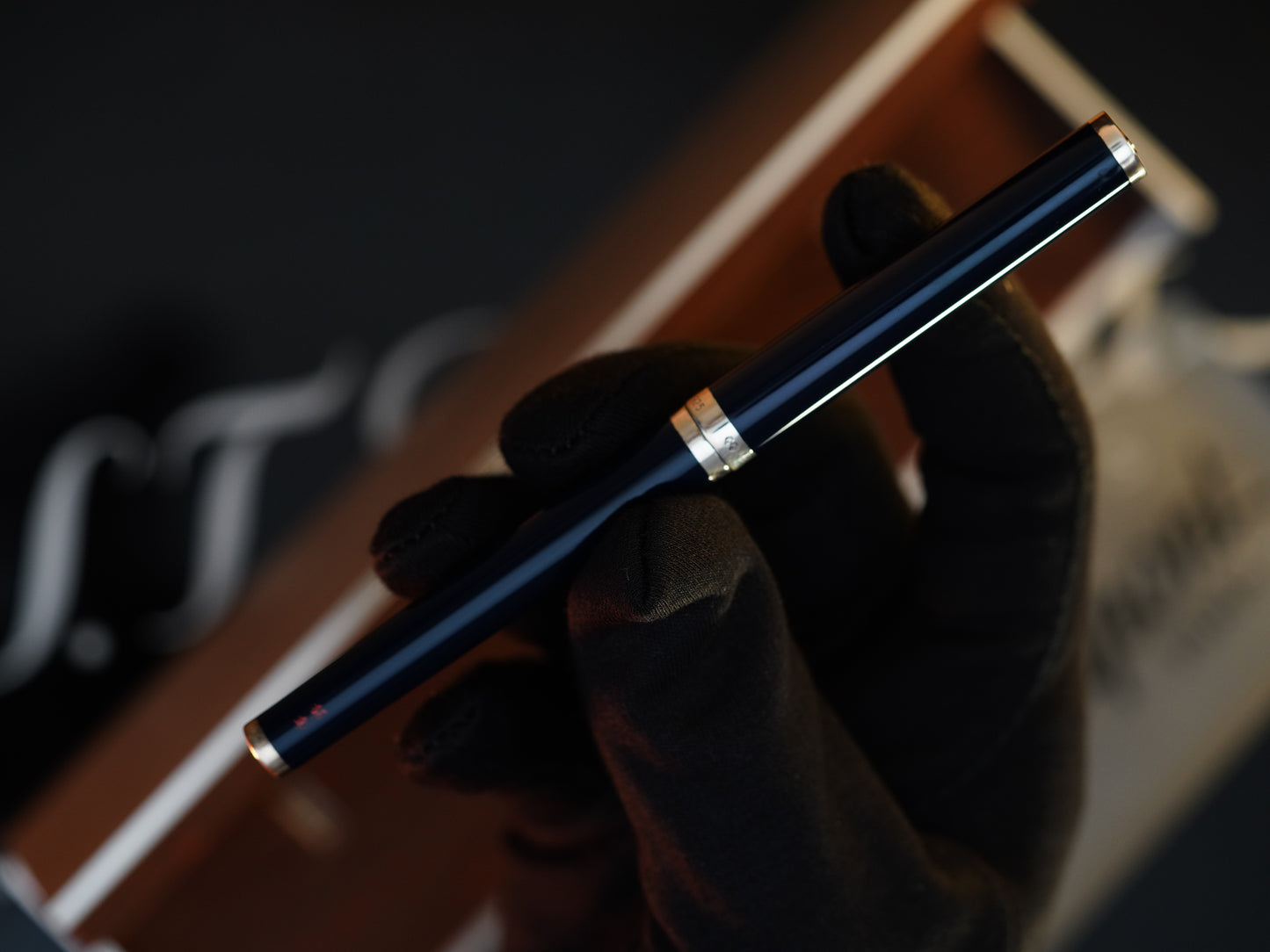 Vintage 1970 S.T. Dupont Fountain Pen – 925 Sterling Silver & Natural Lacquer – 18K Solid Gold Nib – Luxury Collectible