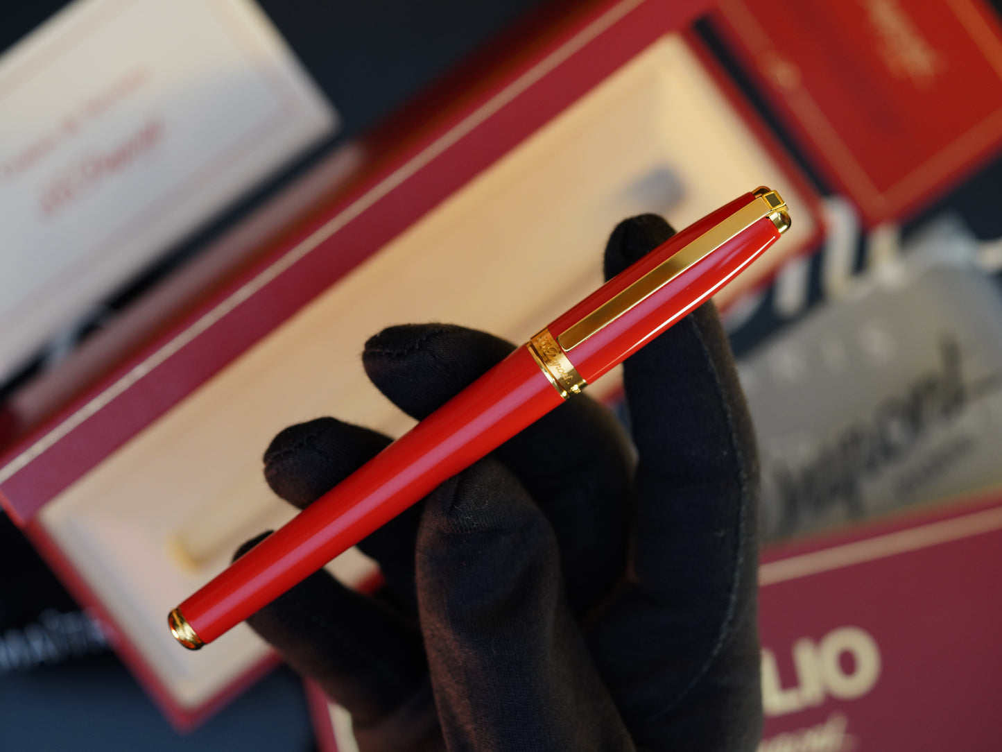 Vintage 1980 S.T. Dupont FH Fountain Pen – 24K Gold Finish & Natural Lacquer – 14K Solid Gold Nib – Luxury Collectible Writing Instrument
