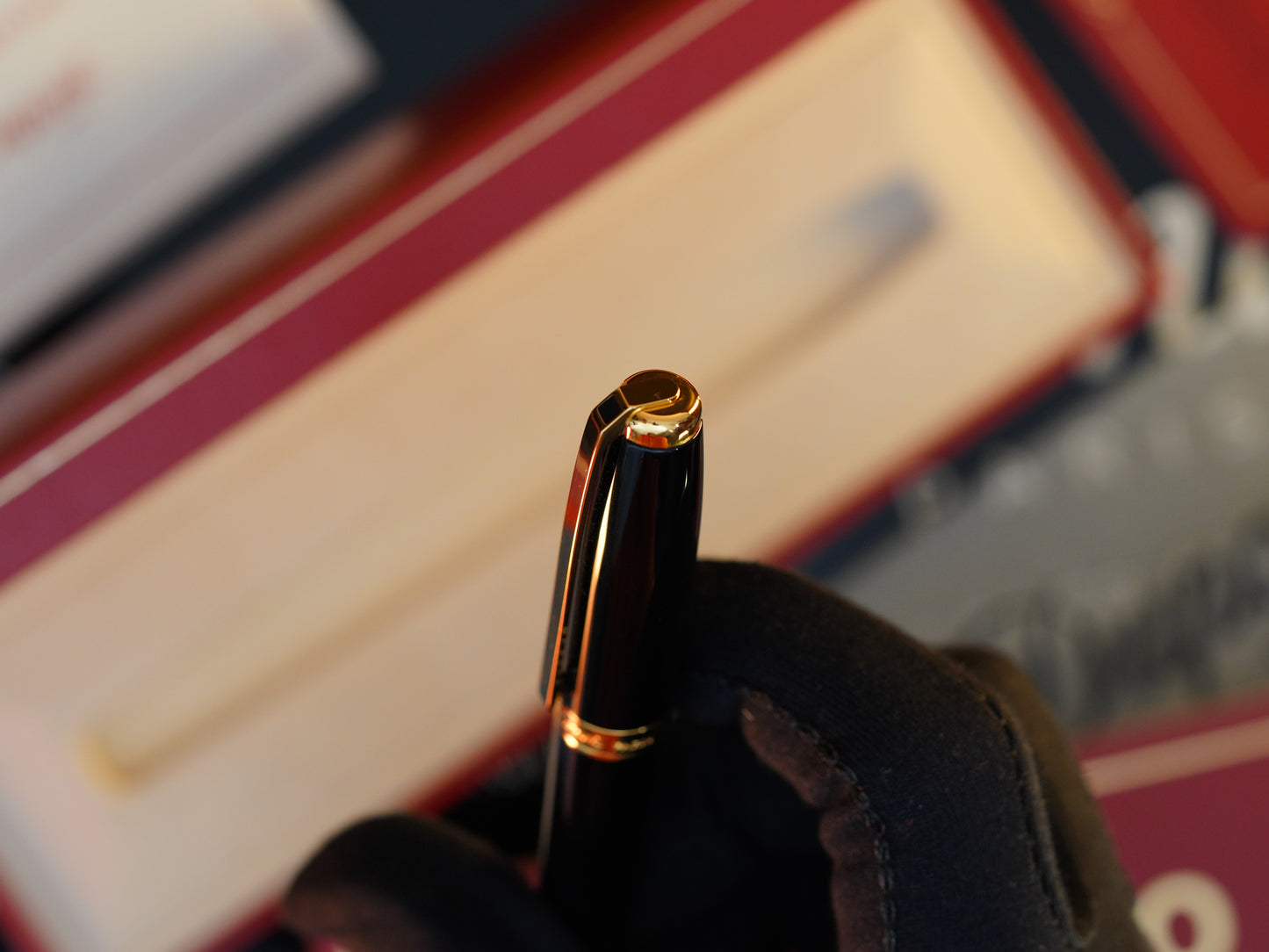 Vintage 1980 S.T. Dupont Fidelio Fountain Pen – Natural Black Lacquer – 14K Solid Gold Nib – Luxury Collectible