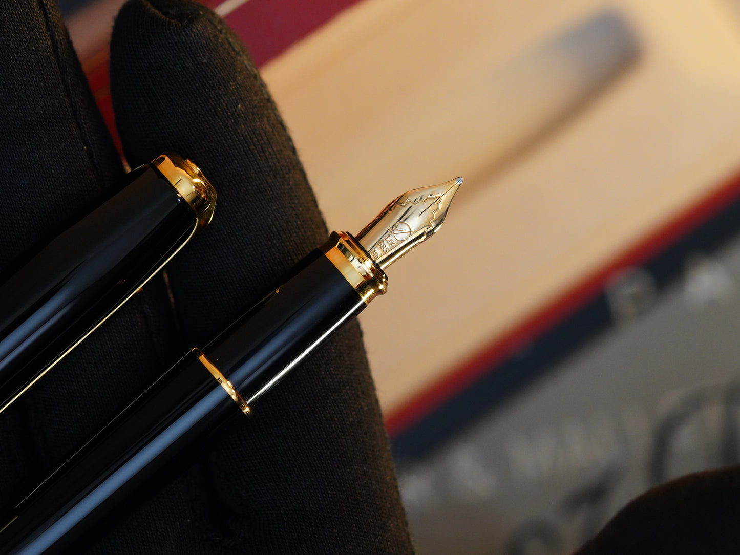 Vintage 1980 S.T. Dupont Fidelio Fountain Pen – Natural Black Lacquer – 14K Solid Gold Nib – Luxury Collectible