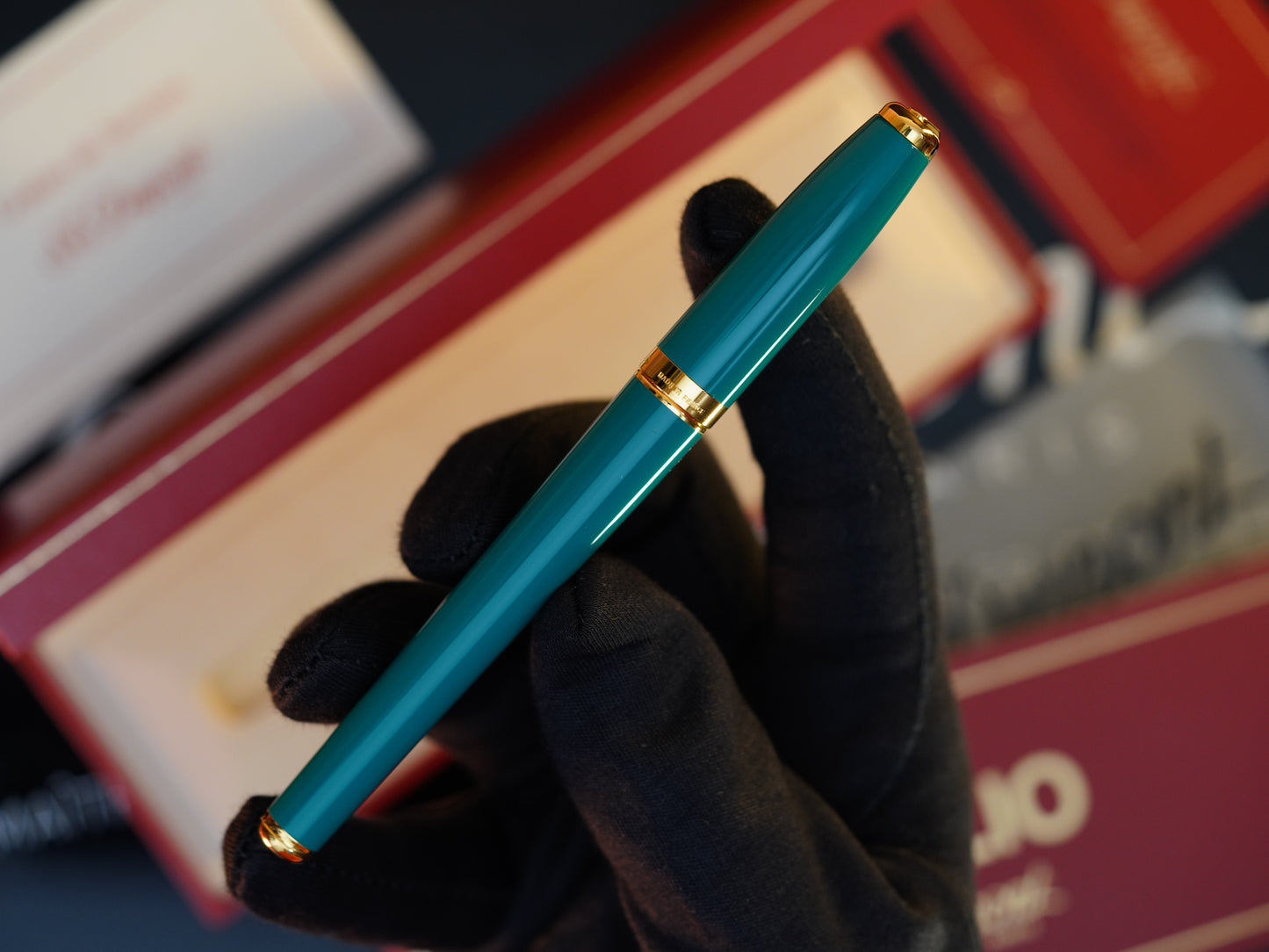Vintage 1980 S.T. Dupont Fidelio Fountain Pen – Rare Natural Lacquer – 14K Solid Gold Nib – Luxury Collectible