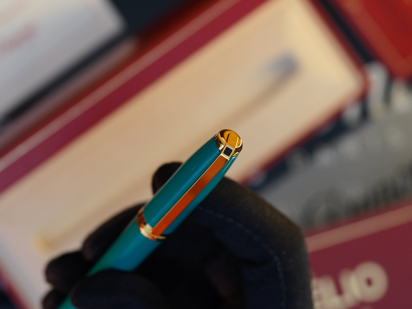 Vintage 1980 S.T. Dupont Fidelio Fountain Pen – Rare Natural Lacquer – 14K Solid Gold Nib – Luxury Collectible