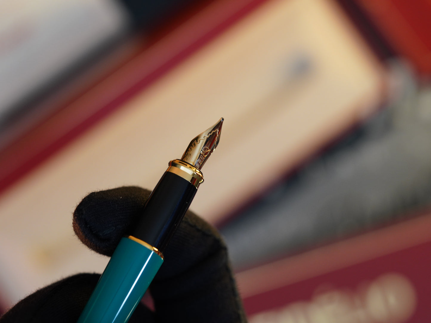Vintage 1980 S.T. Dupont Fidelio Fountain Pen – Rare Natural Lacquer – 14K Solid Gold Nib – Luxury Collectible