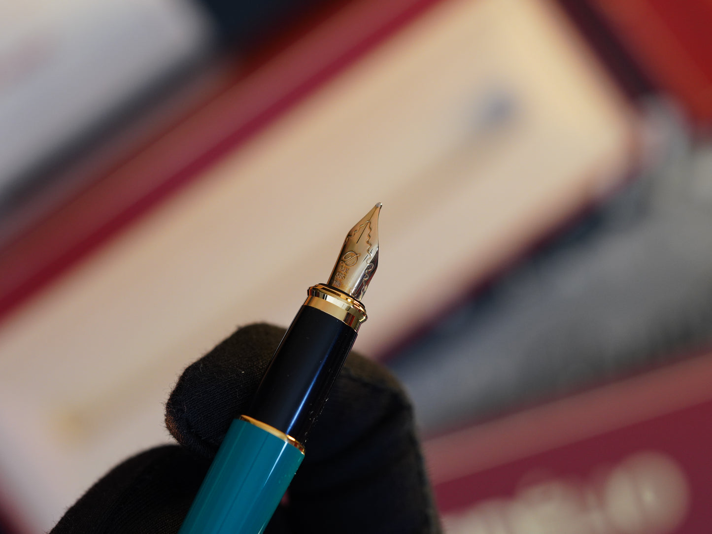 Vintage 1980 S.T. Dupont Fidelio Fountain Pen – Rare Natural Lacquer – 14K Solid Gold Nib – Luxury Collectible