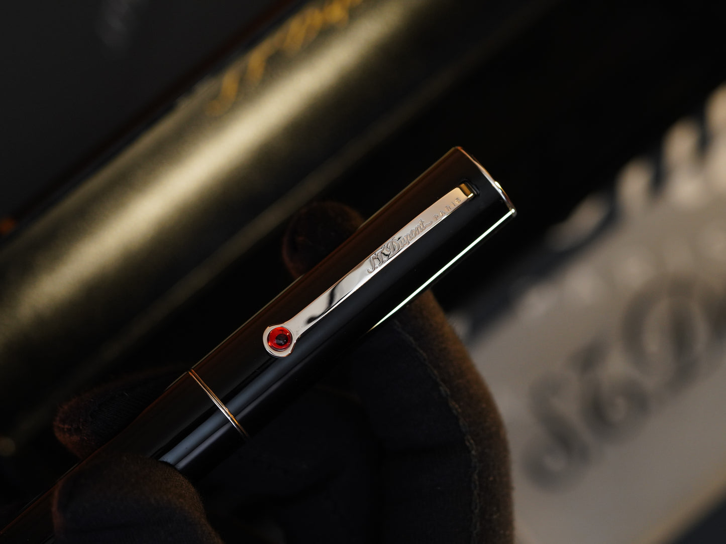 Vintage St Dupont Ruby Stone Luxury Natural Black Lacquer Ballpoint pen