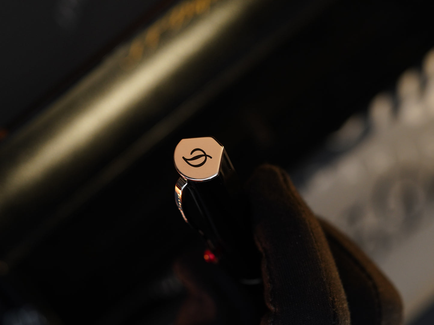 Vintage St Dupont Ruby Stone Luxury Natural Black Lacquer Ballpoint pen