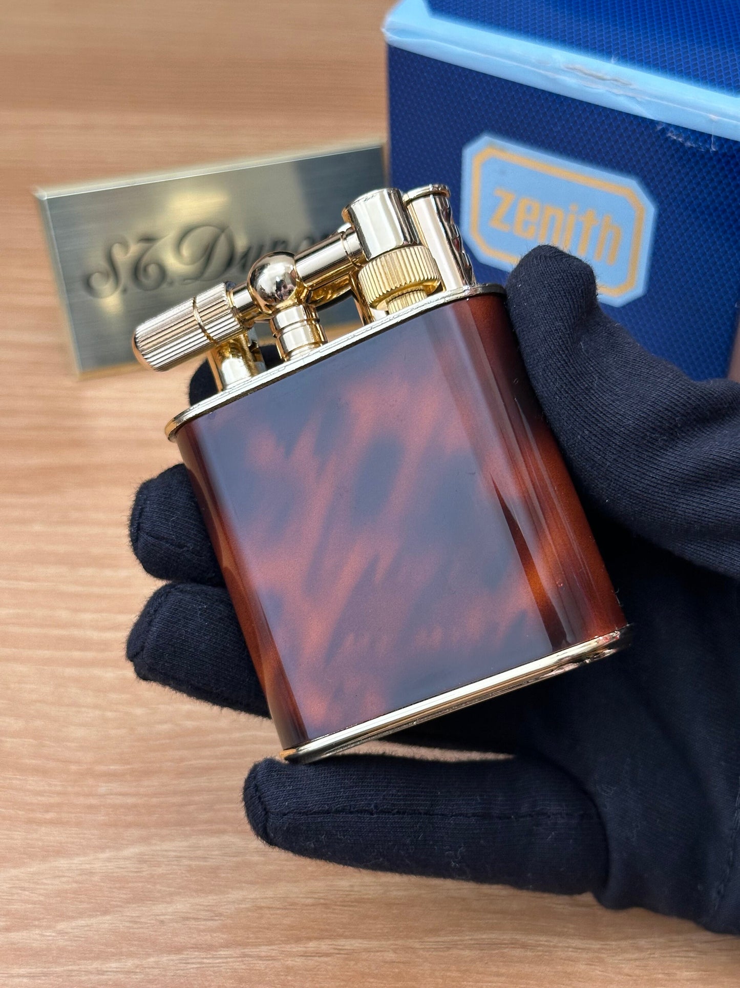 Vintage 1980 Zenith High quality Table lighter Gold plated & Tortoiseshell lacquer \ Heavy lighter in hand \ never used
