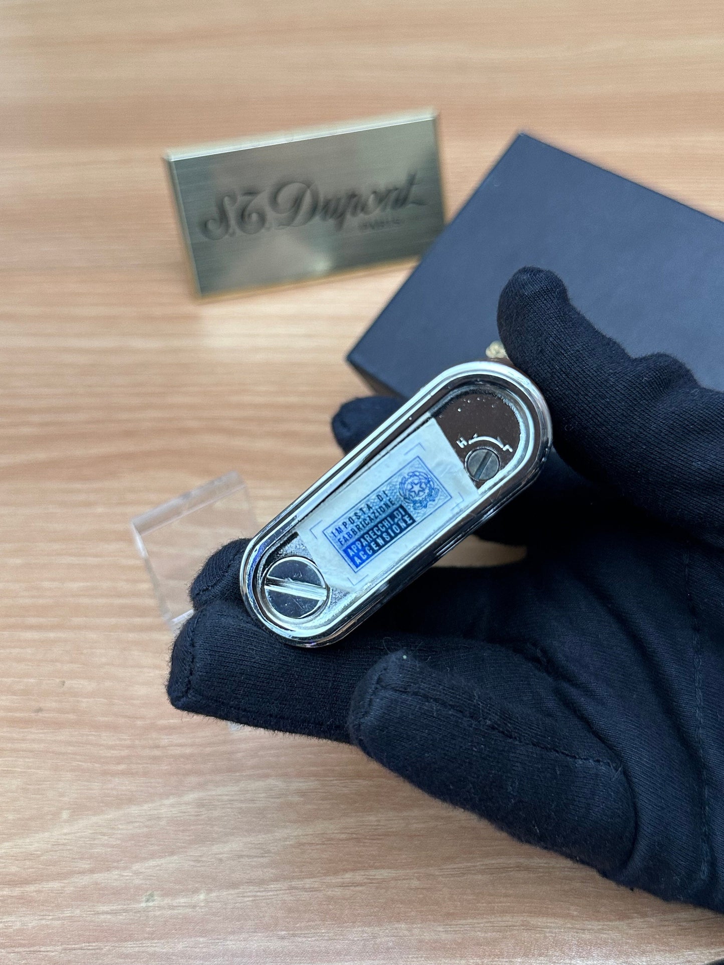 Vintage 1980 ESERCITO table lighter with leather design \ with box never used \ working perfect for cigar & table decor