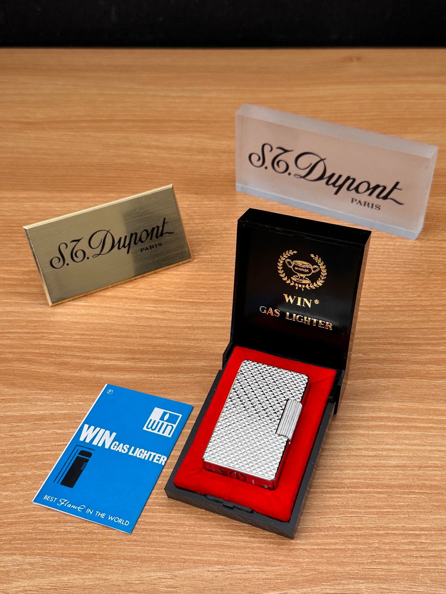 Vintage 1980 Win high quality lighter \ with box and document \ working perfect