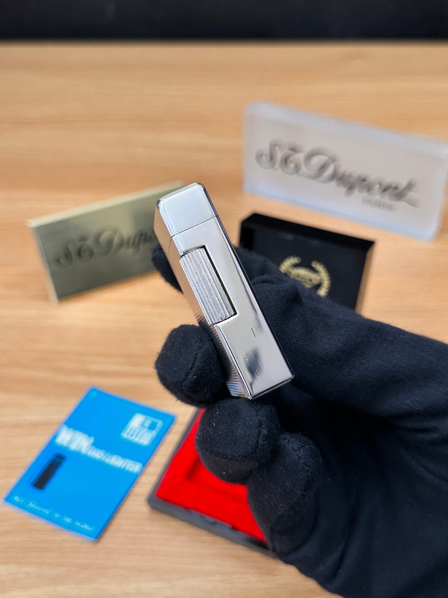 Vintage 1980 Win high quality lighter \ with box and document \ working perfect
