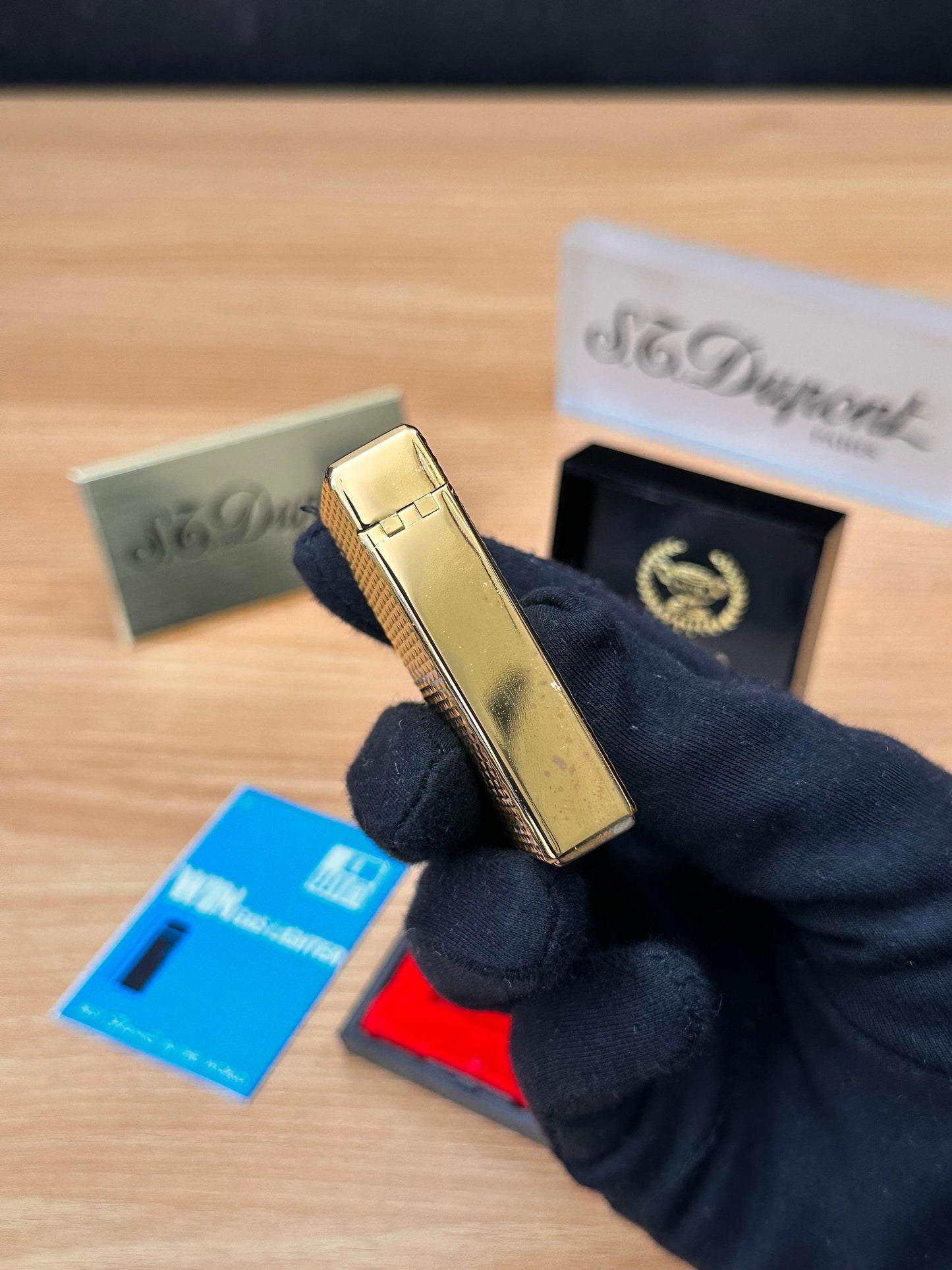 Vintage 1980 Win high quality lighter \ with box and document \ working perfect