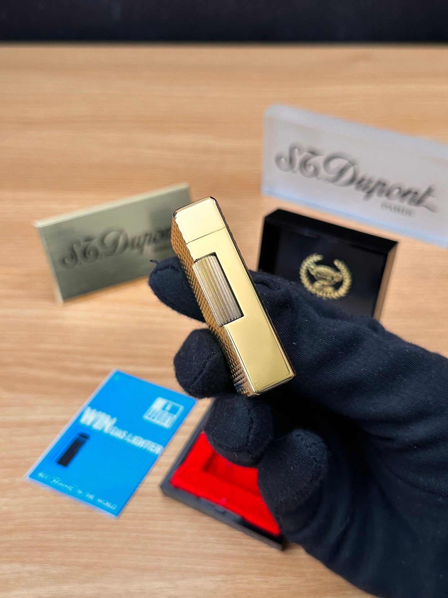 Vintage 1980 Win high quality lighter \ with box and document \ working perfect