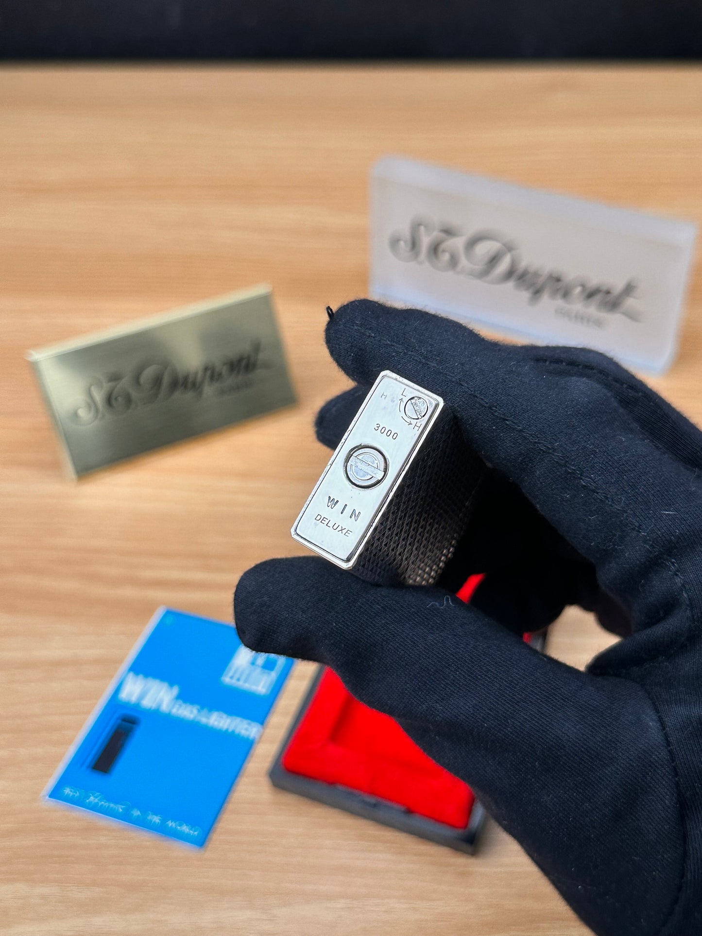 Vintage 1980 Win high quality lighter \ with box and document \ working perfect