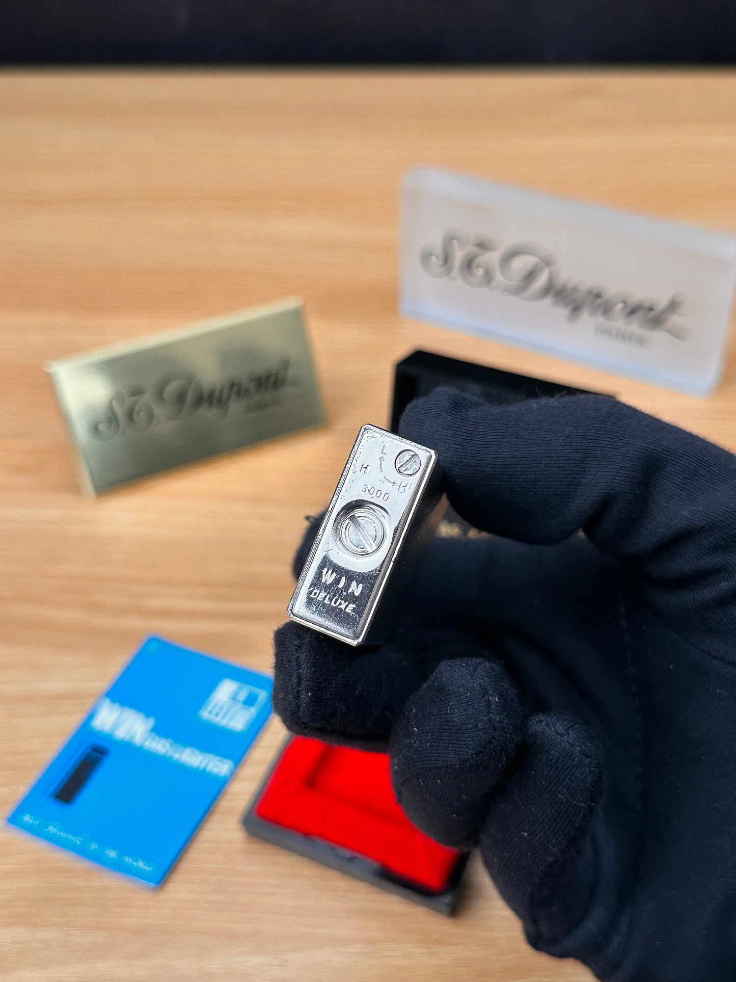 Vintage 1980 Win high quality lighter \ with box and document \ working perfect