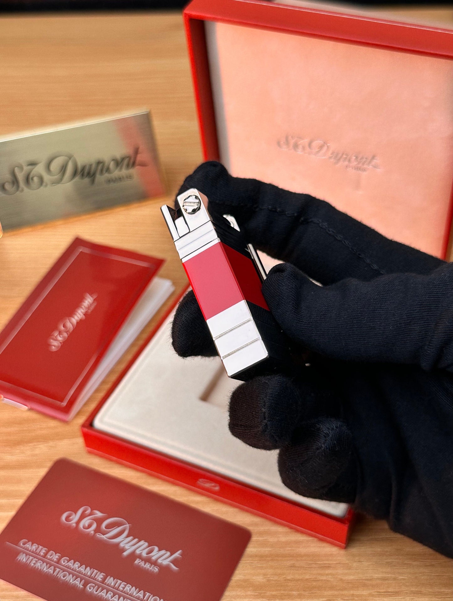 Vintage 1999 St Dupont Abstraction(s) Limited to 2500 rare urban natural red lacquer lighter \ box & guarantee documents \ good condition