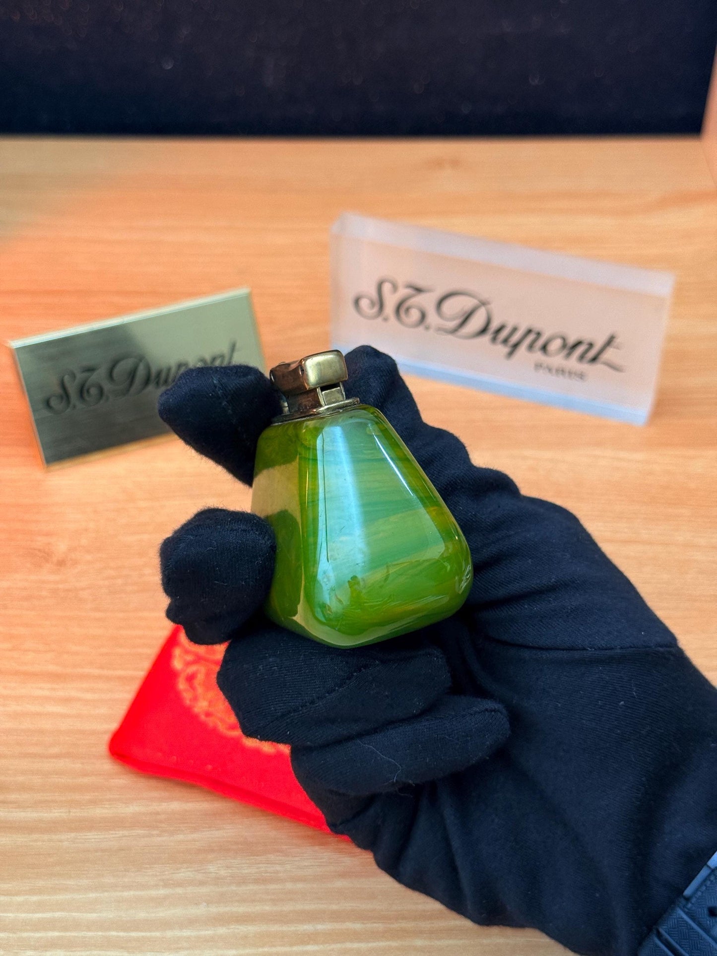 vintage 1950 Antique Colibri Green Catalin Europe high quality Lighter Fluid table lighter / can last for generations \ decoration desk