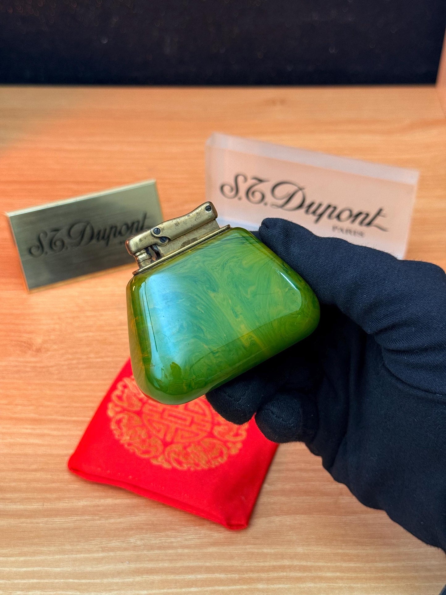 vintage 1950 Antique Colibri Green Catalin Europe high quality Lighter Fluid table lighter / can last for generations \ decoration desk