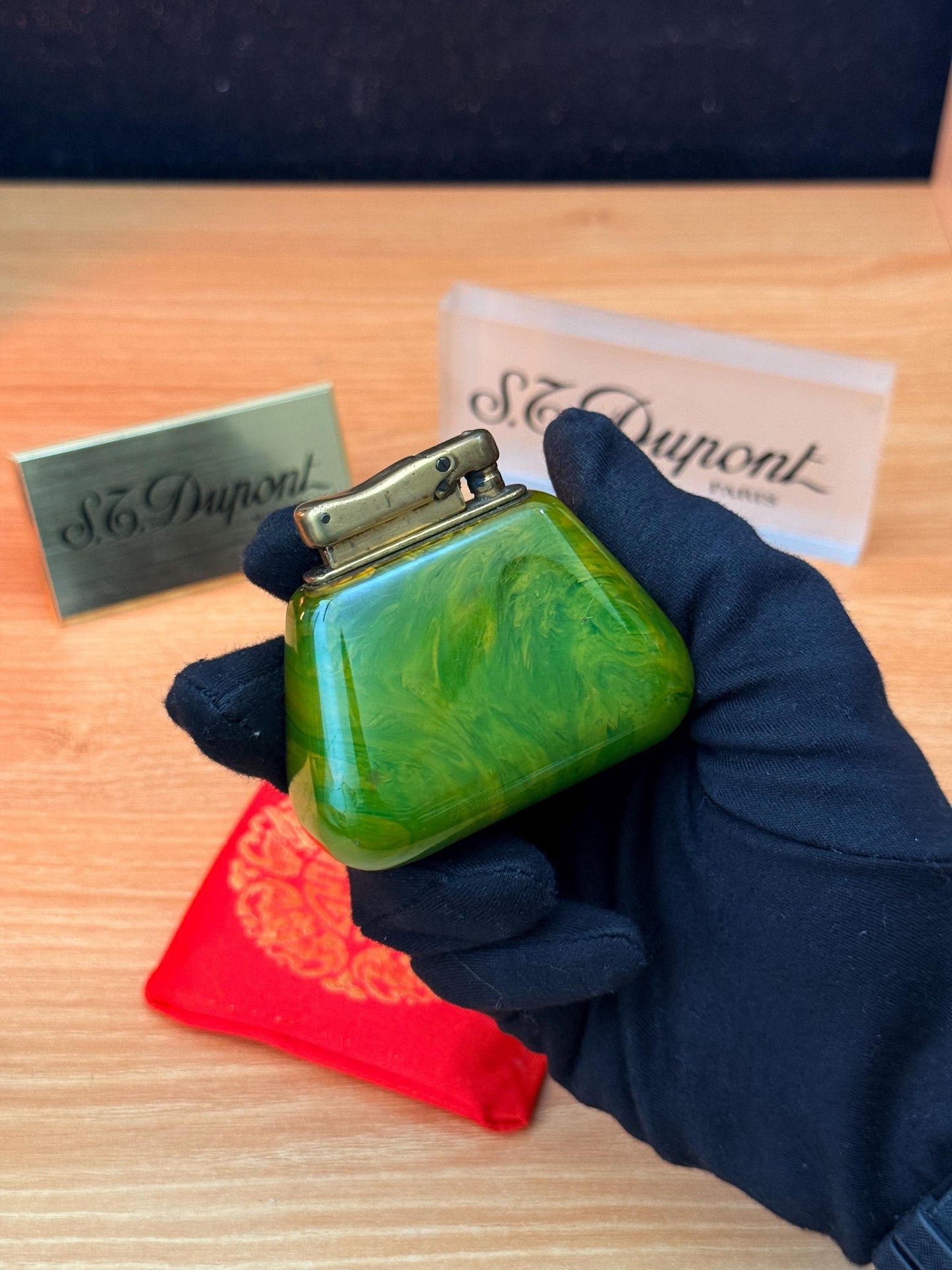 vintage 1950 Antique Colibri Green Catalin Europe high quality Lighter Fluid table lighter / can last for generations \ decoration desk