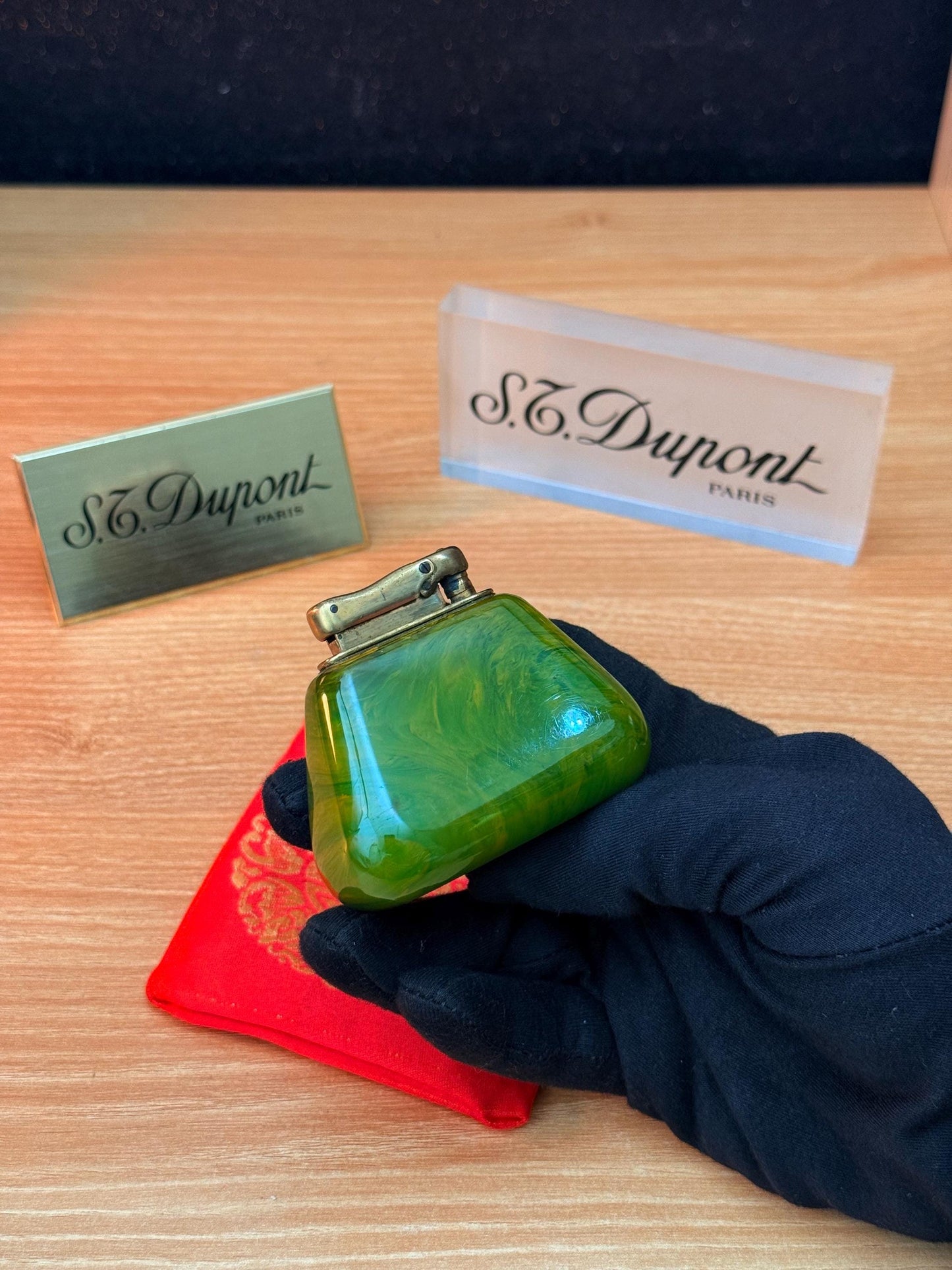 vintage 1950 Antique Colibri Green Catalin Europe high quality Lighter Fluid table lighter / can last for generations \ decoration desk