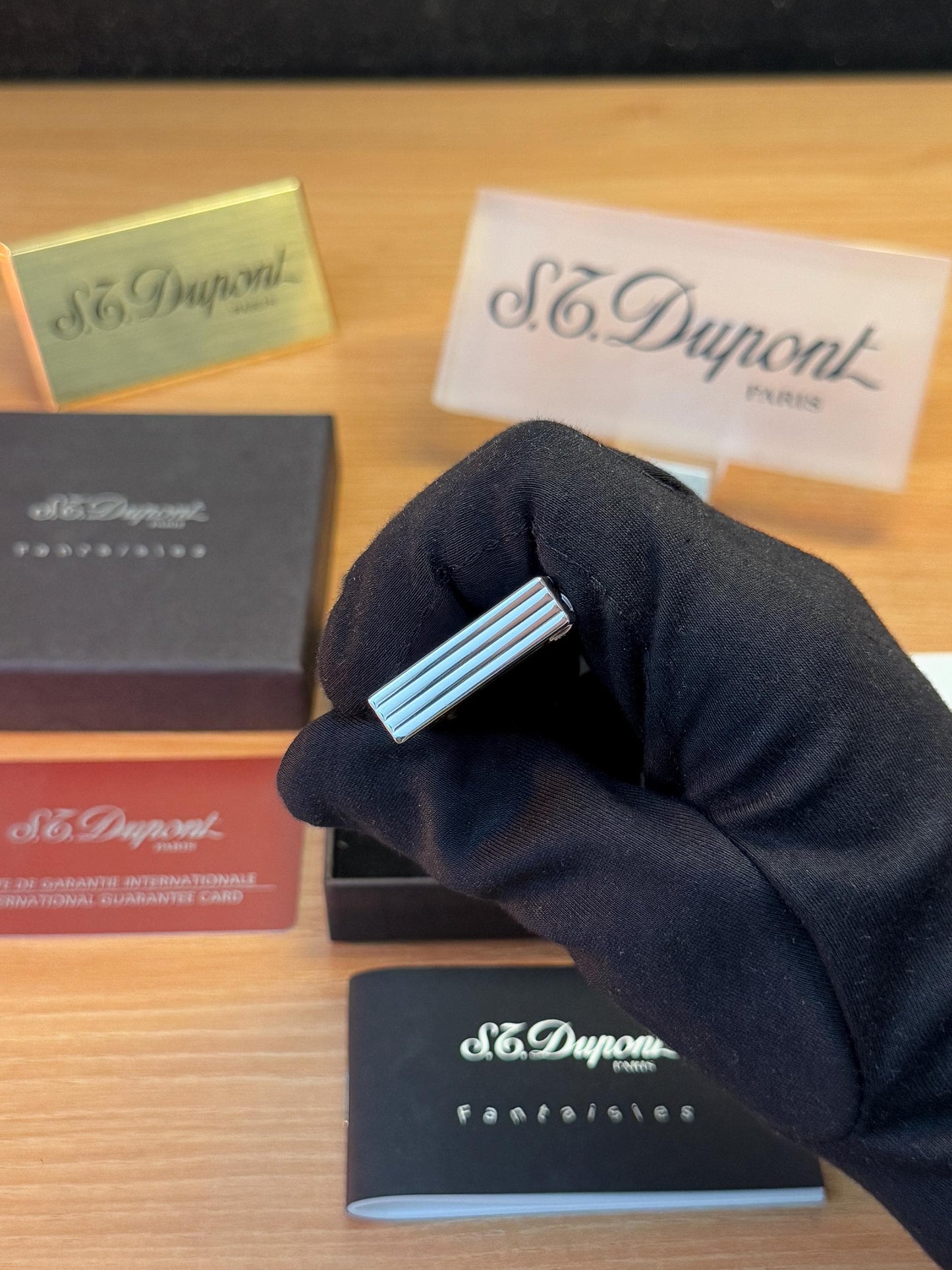 Vintage St Dupont Fantaisies Rare Collector Hand Painted Lacquered Heavy Silver Finish lighter / with box and documents / working perfect
