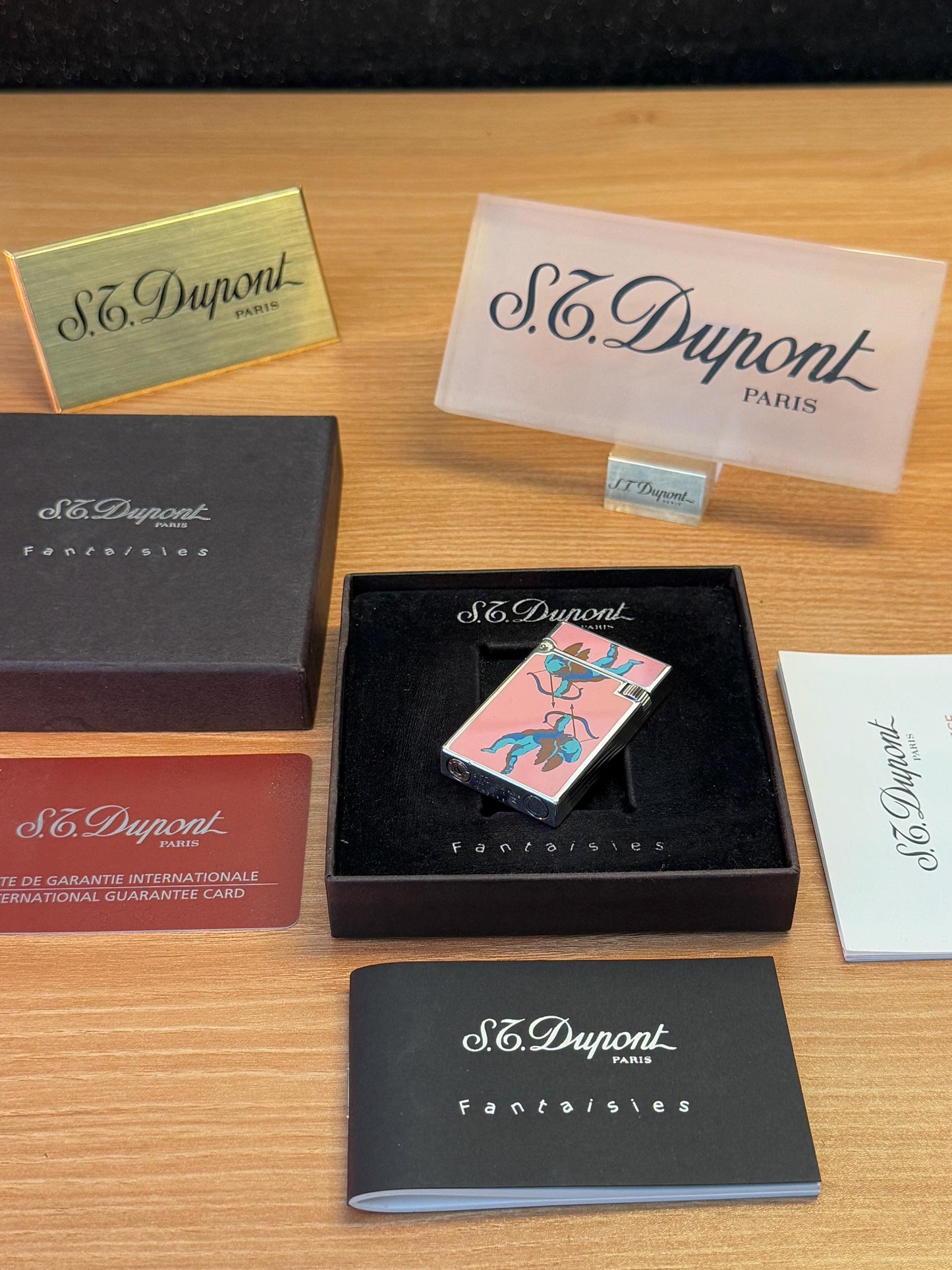 Vintage St Dupont Fantaisies Rare Collector Hand Painted Lacquered Heavy Silver Finish lighter / with box and documents / working perfect