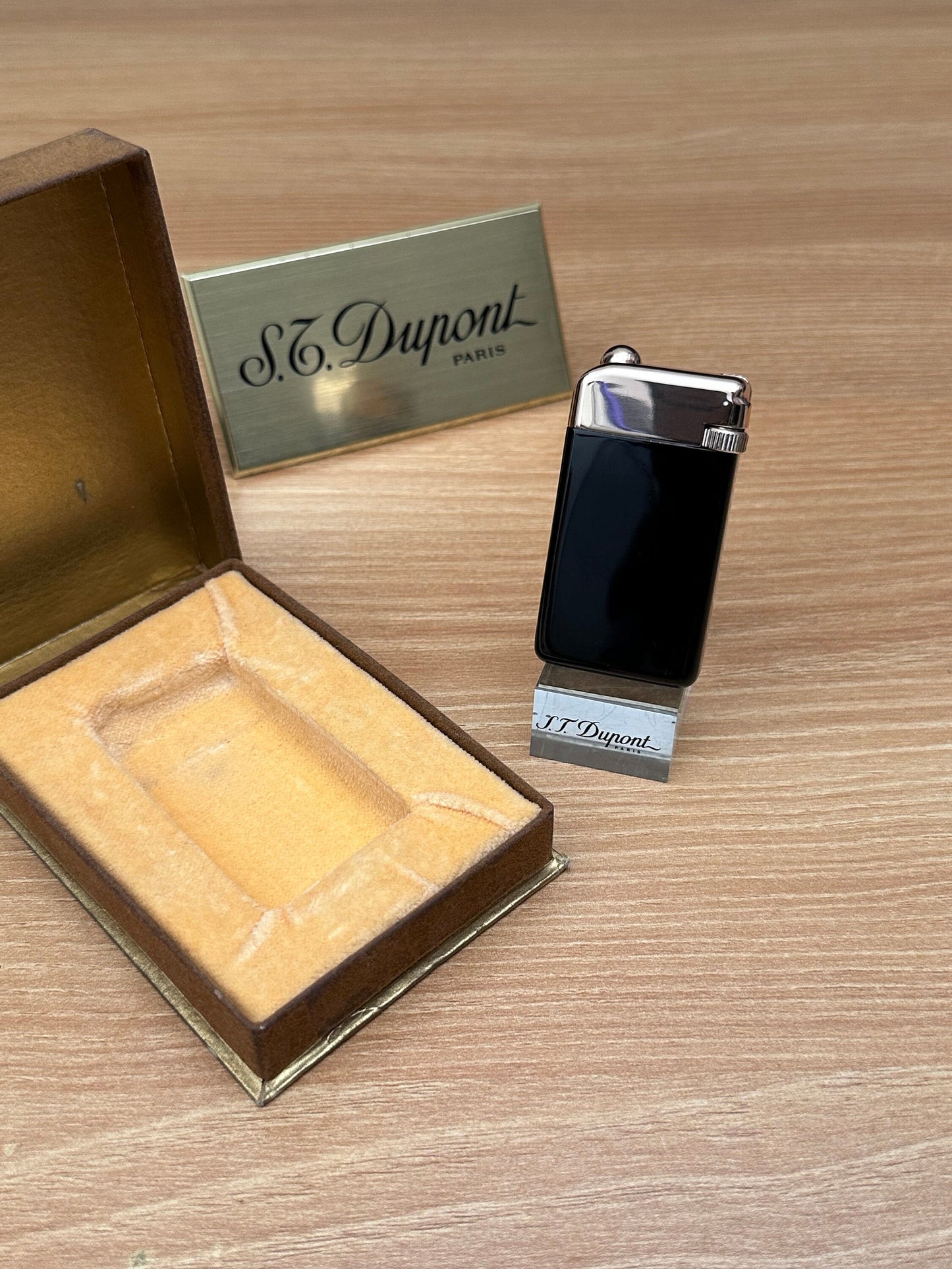 Vintage 1950 Myon rose gold plated with Black lacquer never use / extremely rare with box / working perfect