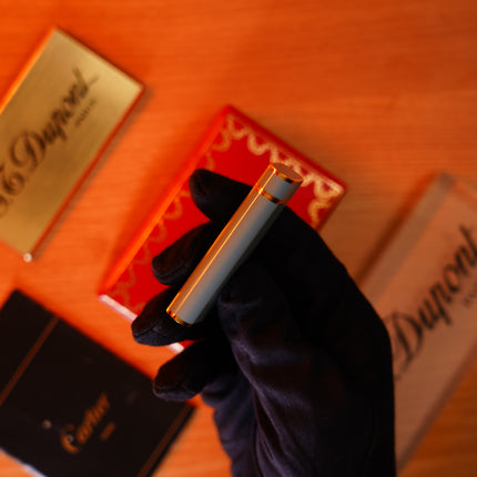 Vintage 1970 Cartier Lighter – Early Natural Lacquer, Light Gray