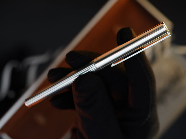 Vintage 1970 S.T. Dupont Luxury Fountain Pen – Solid 925 Sterling Silver - 18K Solid Gold Nib - Vertical Line