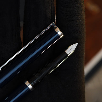 Vintage 1970 S.T. Dupont Fountain Pen – 925 Sterling Silver & Natural Lacquer – 18K Solid Gold Nib – Luxury Collectible