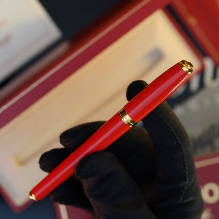 Vintage 1980 S.T. Dupont Fidelio Fountain Pen – Red Natural Lacquer & 24K Gold Finish – Hallmarked 14K Solid Gold FH Nib – Full Set NOS