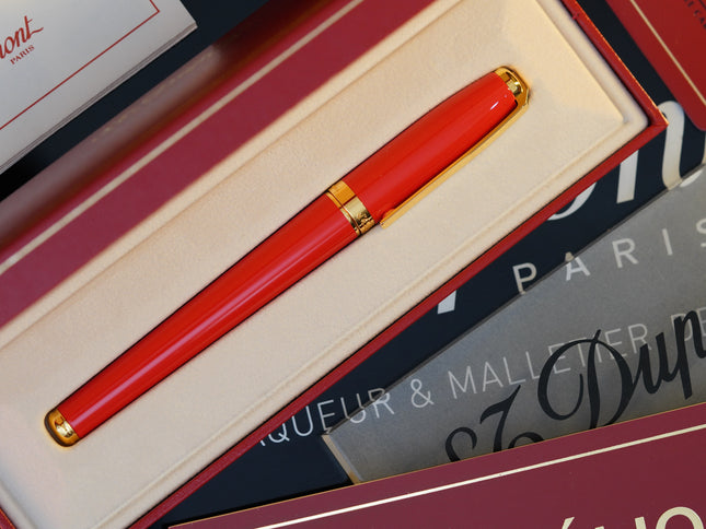 Vintage 1980 S.T. Dupont FH Fountain Pen – 24K Gold Finish & Natural Lacquer – 14K Solid Gold Nib – Luxury Collectible Writing Instrument