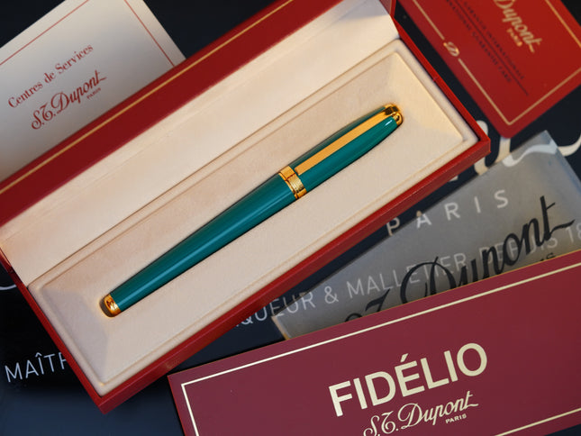 Vintage 1980 S.T. Dupont Fidelio Fountain Pen – Rare Natural Lacquer – 14K Solid Gold Nib – Luxury Collectible
