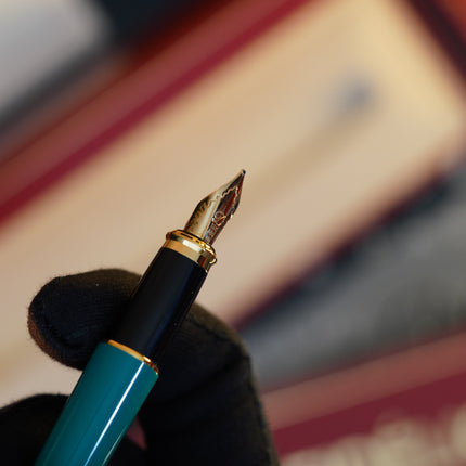 Vintage 1980 S.T. Dupont Fidelio Fountain Pen – Turquoise-Green Natural Lacquer – Hallmarked 14K Solid Gold Nib – Full Set NOS
