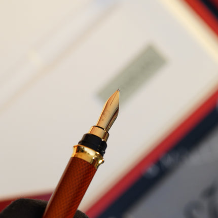 Vintage St Dupont Luxury Ambre Chairman Natural Lacquer 18k Solid Gold M Fountain Pen