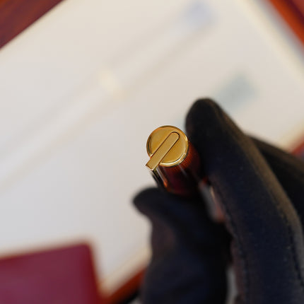 Vintage 1980s S.T. Dupont Montparnasse Chairman Fountain Pen – Amber Natural Lacquer Guilloché & 24K Gold Finish – Hallmarked 18K Solid Gold Nib (M) – Full Set NOS