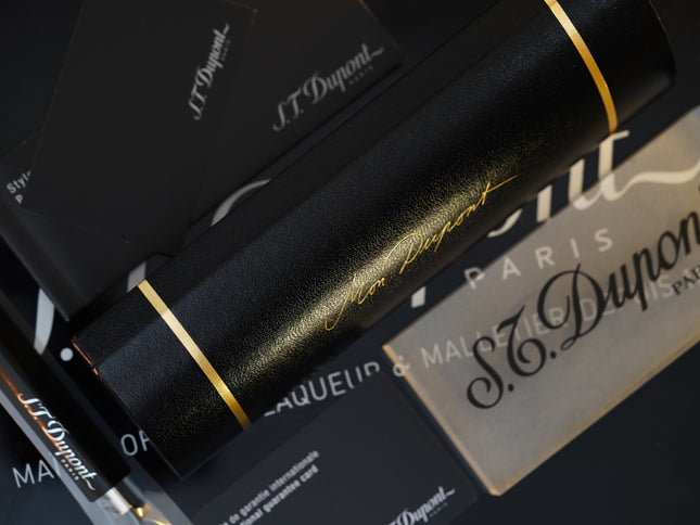 Vintage St Dupont Ruby Stone Luxury Natural Black Lacquer Ballpoint pen