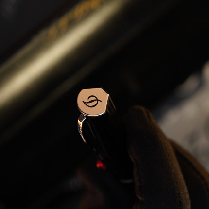 Vintage St Dupont Ruby Stone Luxury Natural Black Lacquer Ballpoint pen