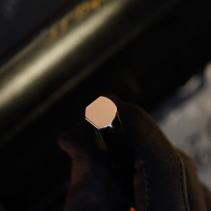 Vintage St Dupont Ruby Stone Luxury Natural Black Lacquer Ballpoint pen