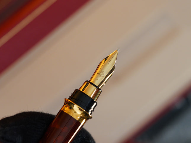 Vintage 1980s S.T. Dupont Montparnasse Fountain Pen – Tortoiseshell Natural Lacquer & 24K Gold Finish – Hallmarked 18K Solid Gold Nib (M) – Full Set NOS
