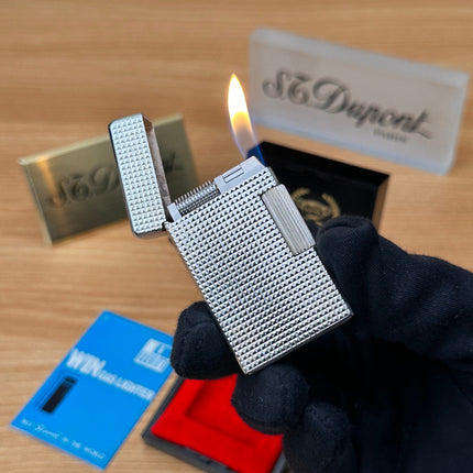 Vintage 1980 Win high quality lighter \ with box and document \ working perfect