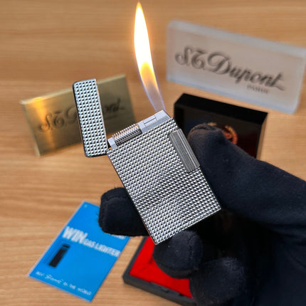 Vintage 1980 Win high quality lighter \ with box and document \ working perfect