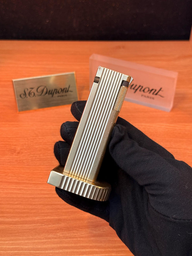 Vintage 1940 Solid Brass High quality Table lighter / fluid petrol lighter works amazing \ perfect for decorating