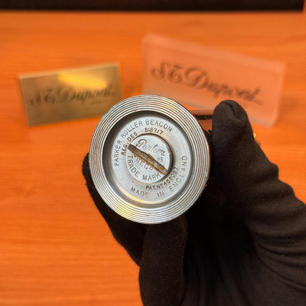 Vintage 1950 Dunhill Parker Roller Beacon Trade Mark Made In England / petrol table lighter / missing screw on top working amazing