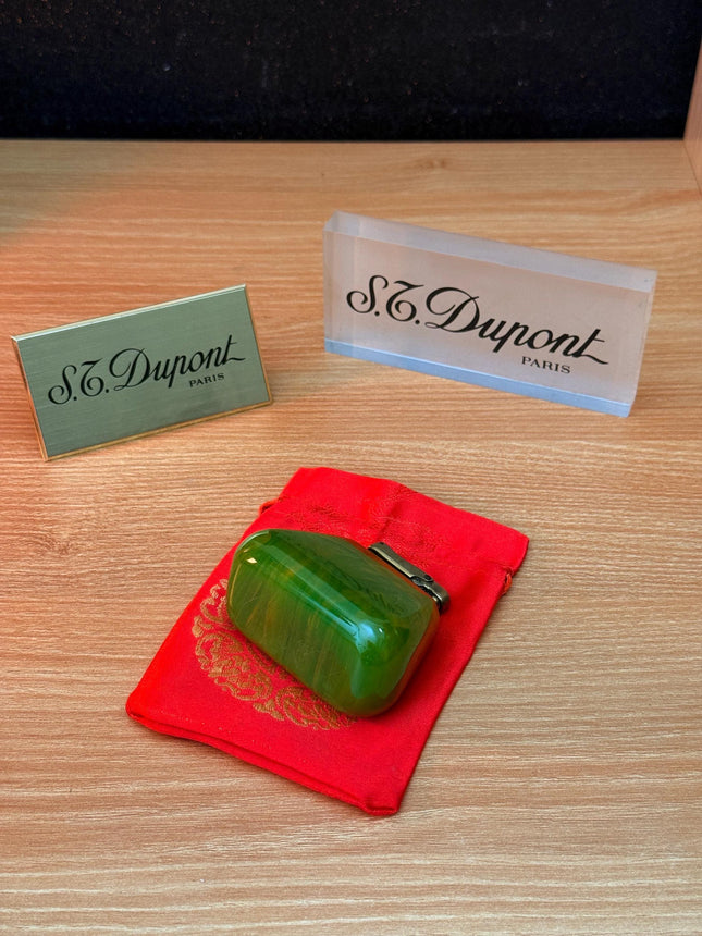 vintage 1950 Antique Colibri Green Catalin Europe high quality Lighter Fluid table lighter / can last for generations \ decoration desk