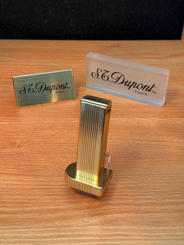 Vintage 1940 Solid Brass High quality Table lighter / fluid petrol lighter works amazing \ perfect for decorating