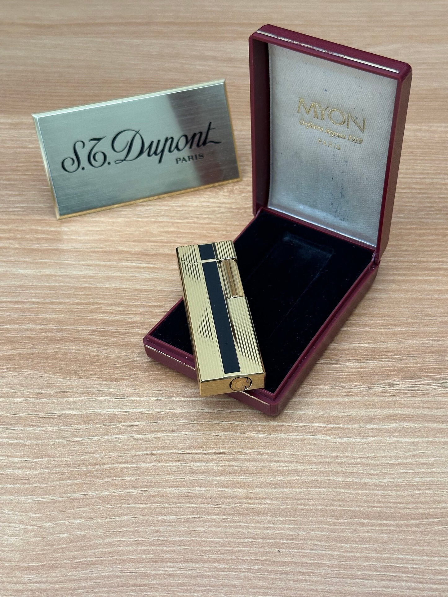Vintage 1980 Myon Paris made Gold finish with black lacquer / with box / amazing condition close to new / with initial amazing condition