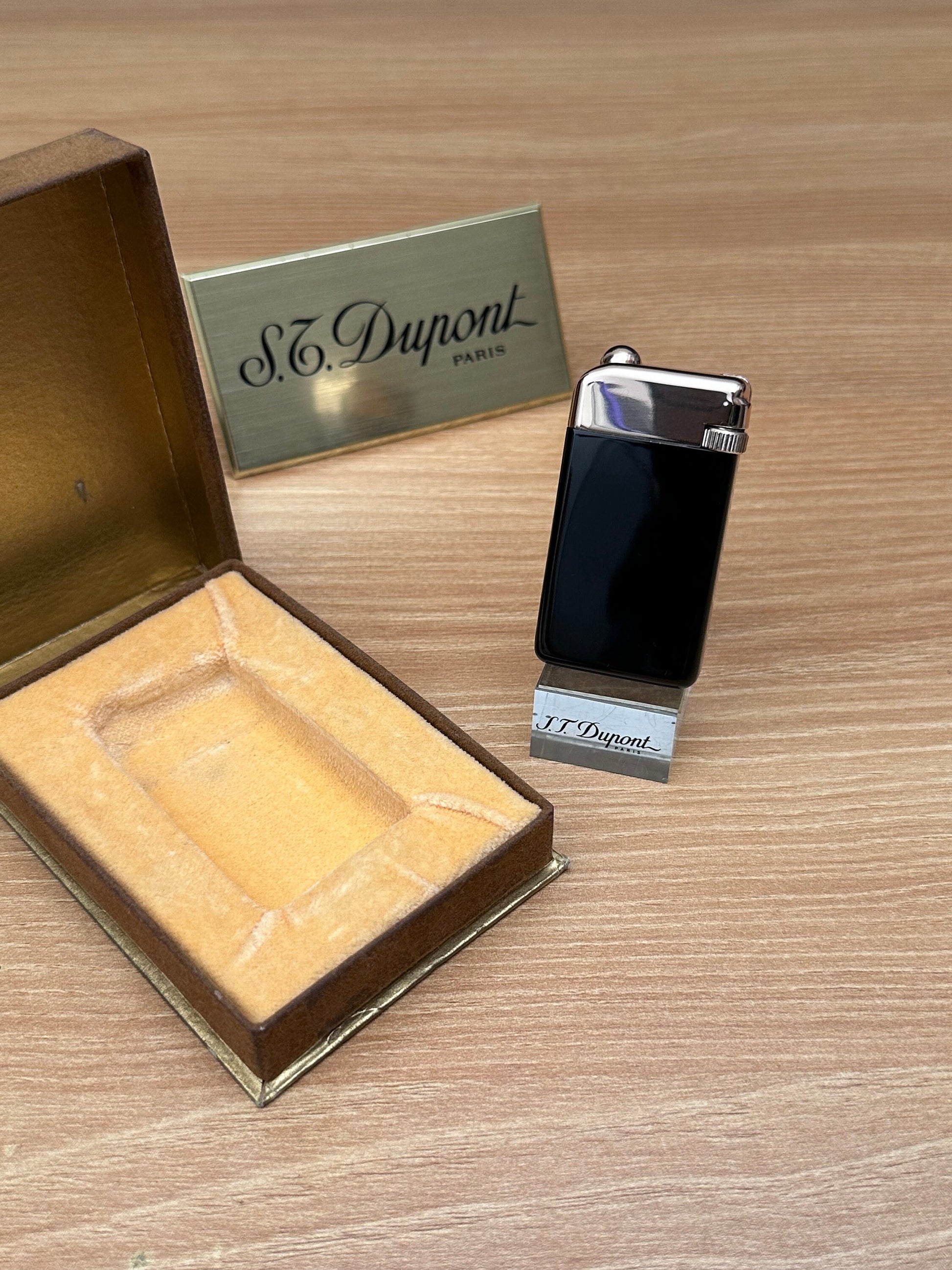 Vintage 1950 Myon rose gold plated with Black lacquer never use / extremely rare with box / working perfect